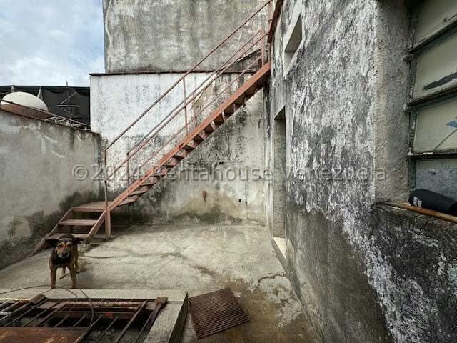 Casa (Multipes Niveles) en Venta en Sarria, Distrito Metropolitano - 11