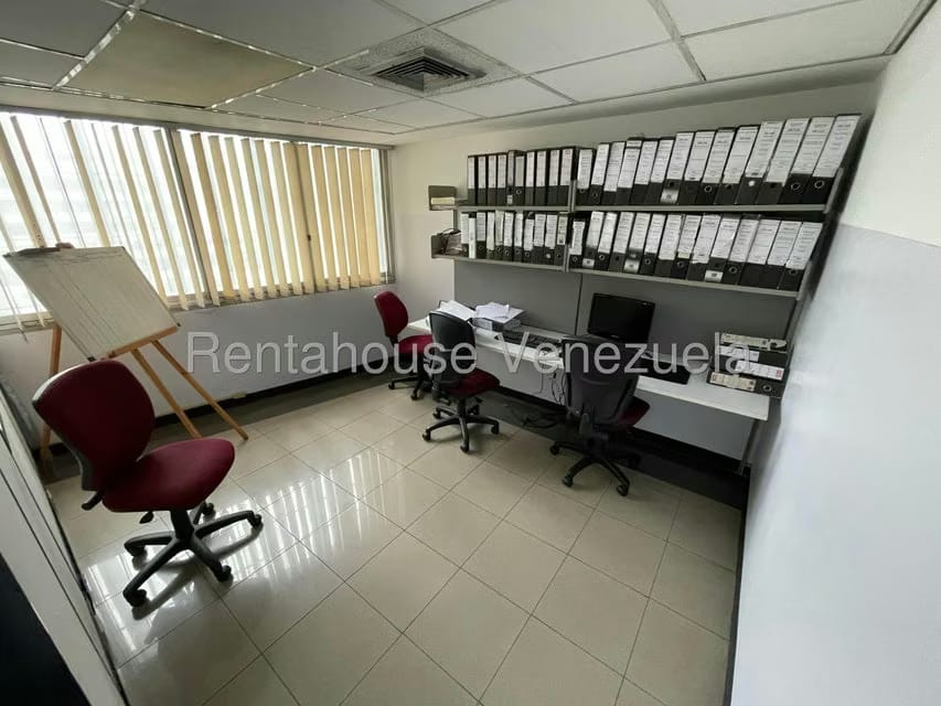 Comercial (Oficina) en Alquiler en Parroquia Catedral, Distrito Metropolitano - 34