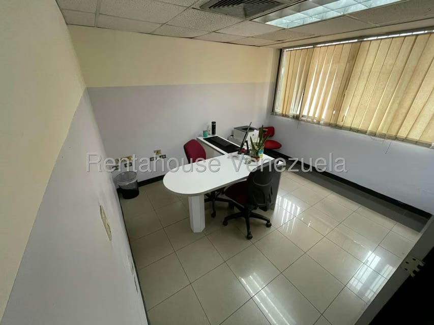 Comercial (Oficina) en Alquiler en Parroquia Catedral, Distrito Metropolitano - 10