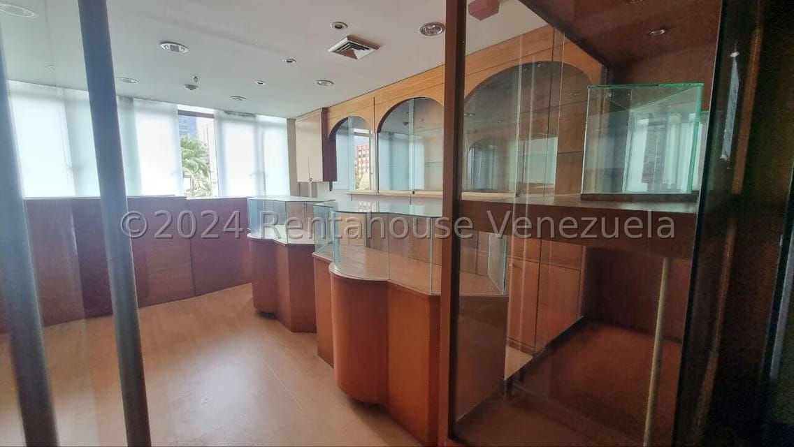Comercial (Local Comercial) en Venta en Parroquia Catedral, Distrito Metropolitano - 5