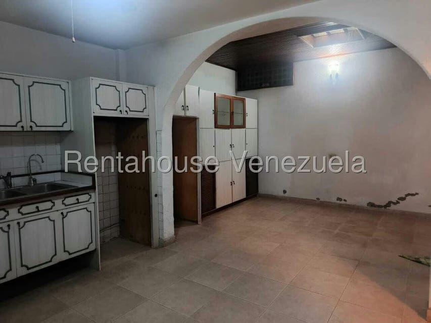 Casa (Duplex) en Alquiler en La California Norte, Distrito Metropolitano - 12