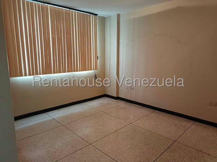 Casa (Duplex) en Alquiler en La California Norte, Distrito Metropolitano - 24