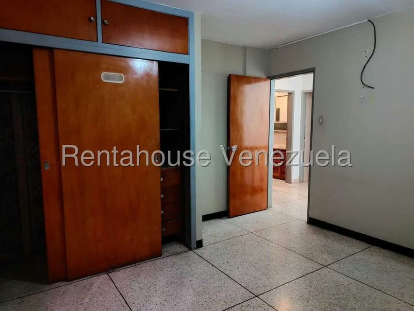 Casa (Duplex) en Alquiler en La California Norte, Distrito Metropolitano - 32