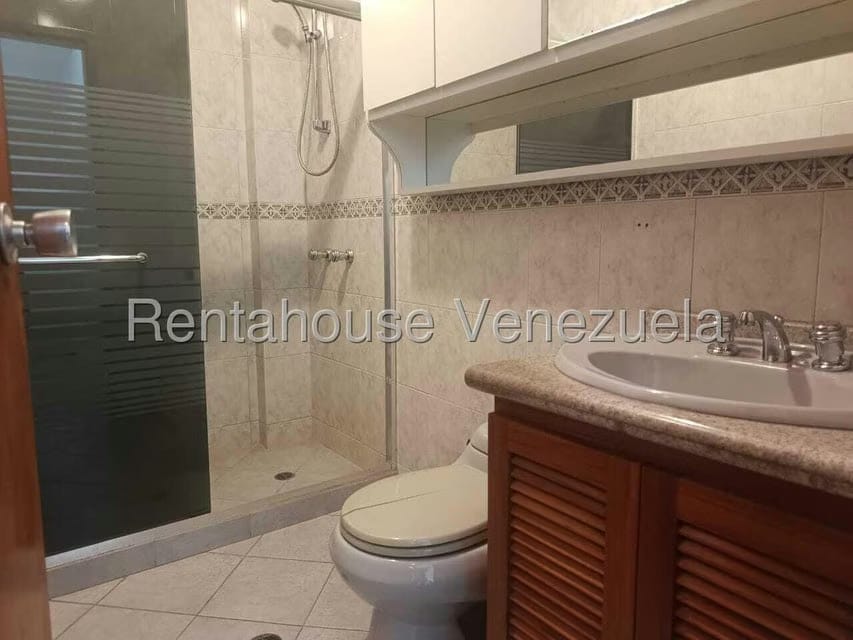 Casa (Duplex) en Alquiler en La California Norte, Distrito Metropolitano - 33