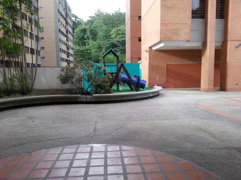 Apartamento (1 Nivel) en Venta en Las Esmeraldas, Distrito Metropolitano - 2