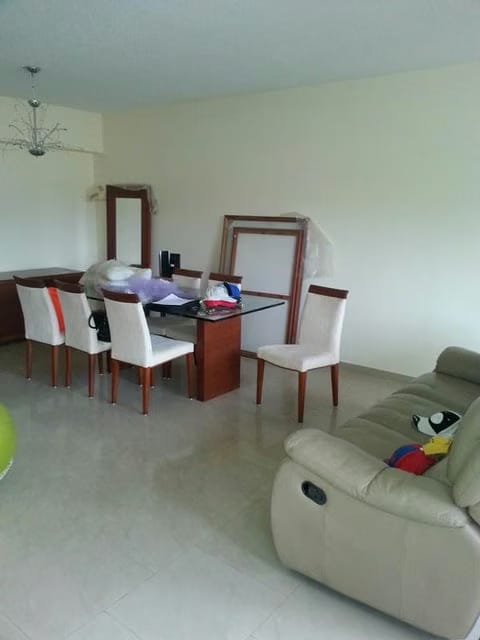 Apartamento (1 Nivel) en Venta en Las Esmeraldas, Distrito Metropolitano - 5