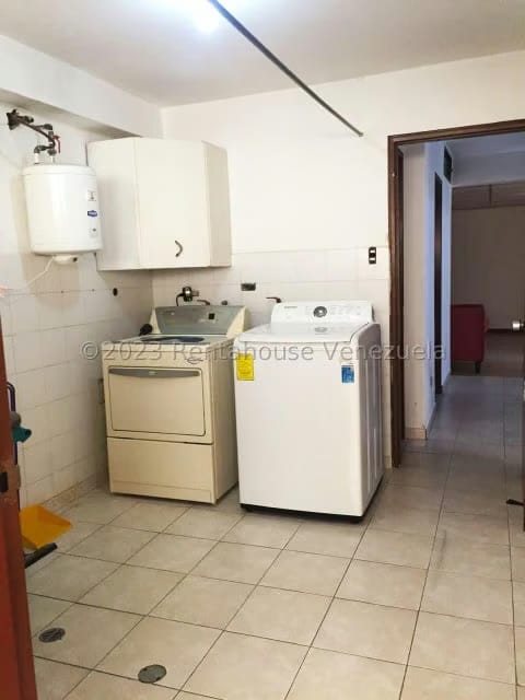 Casa (Multipes Niveles) en Venta en El Marques, Distrito Metropolitano - 56