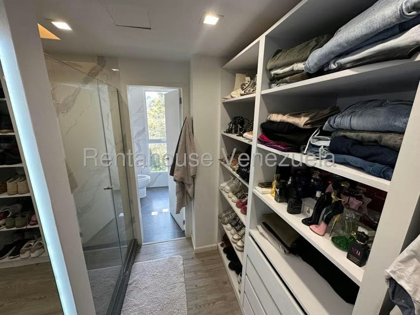 Apartamento (1 Nivel) en Venta en Alto Hatillo, Distrito Metropolitano - 26