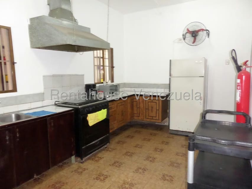Comercial (Local Comercial) en Alquiler en Las Acacias, Distrito Metropolitano - 2