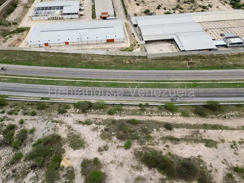 Terreno (Industrial) en Venta en Zona Industrial 2, Lara - 8