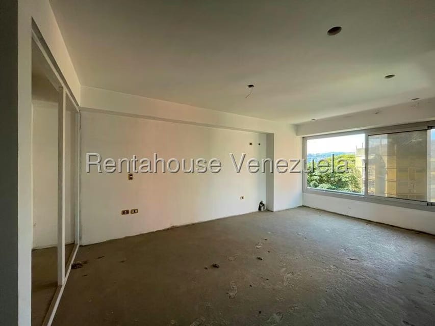 Apartamento (1 Nivel) en Venta en Los Dos Caminos, Distrito Metropolitano - 15