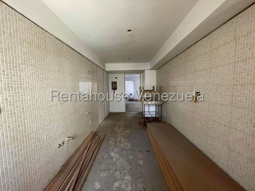 Apartamento (1 Nivel) en Venta en Los Dos Caminos, Distrito Metropolitano - 29