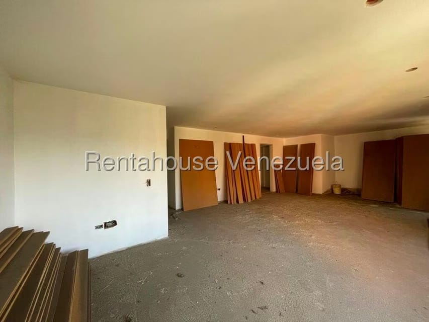 Apartamento (1 Nivel) en Venta en Los Dos Caminos, Distrito Metropolitano - 7