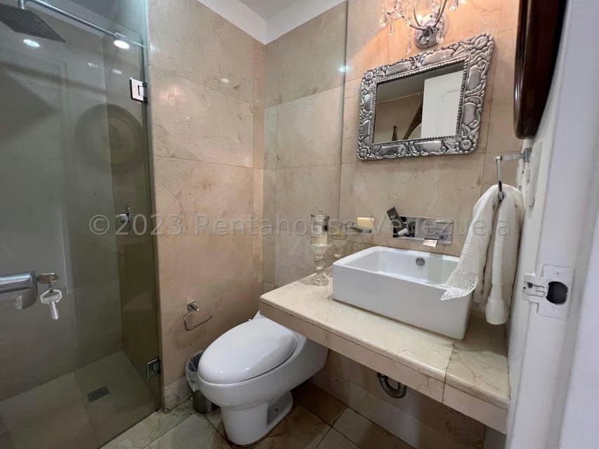Apartamento (1 Nivel) en Venta en Las Mesetas de Santa Rosa de Lima, Distrito Metropolitano - 16