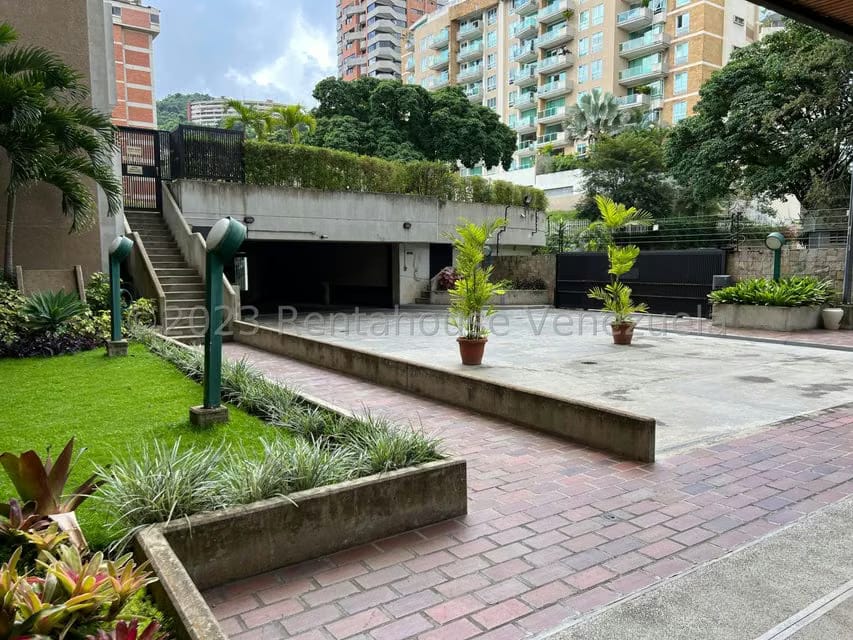 Apartamento (1 Nivel) en Venta en Las Mesetas de Santa Rosa de Lima, Distrito Metropolitano - 3