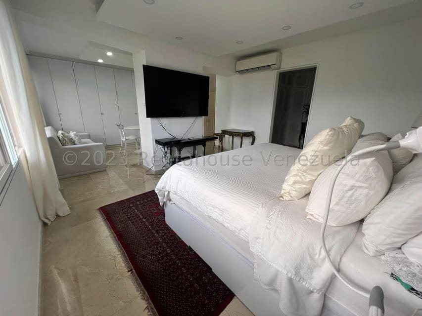 Apartamento (1 Nivel) en Venta en Las Mesetas de Santa Rosa de Lima, Distrito Metropolitano - 24