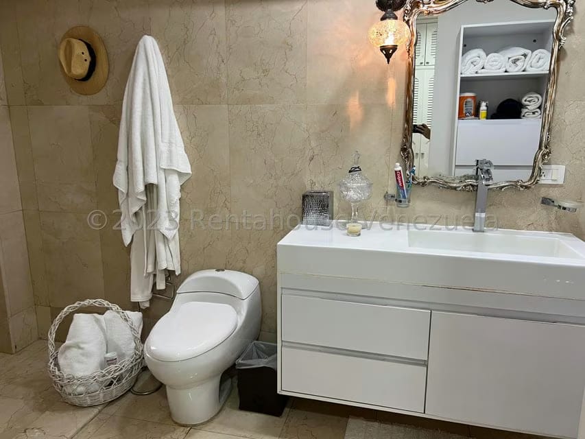 Apartamento (1 Nivel) en Venta en Las Mesetas de Santa Rosa de Lima, Distrito Metropolitano - 26