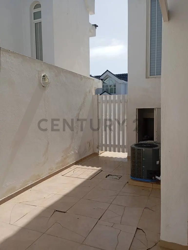 En venta Townhouse de Lujo en Conjunto cerrado - 11