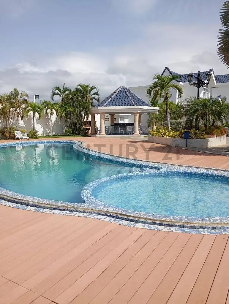 En venta Townhouse de Lujo en Conjunto cerrado - 6
