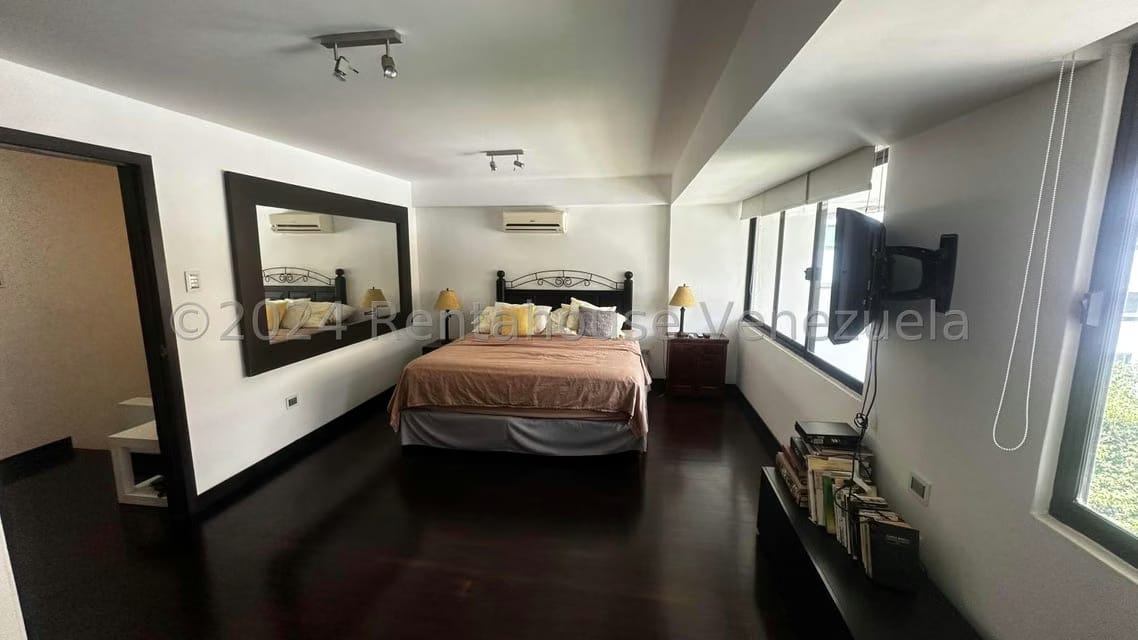 Apartamento (Duplex) en Venta en Las Mercedes, Distrito Metropolitano - 23