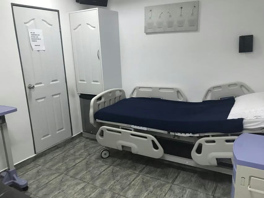 Comercial (Local Comercial) en Venta en La Campiña, Distrito Metropolitano - 23