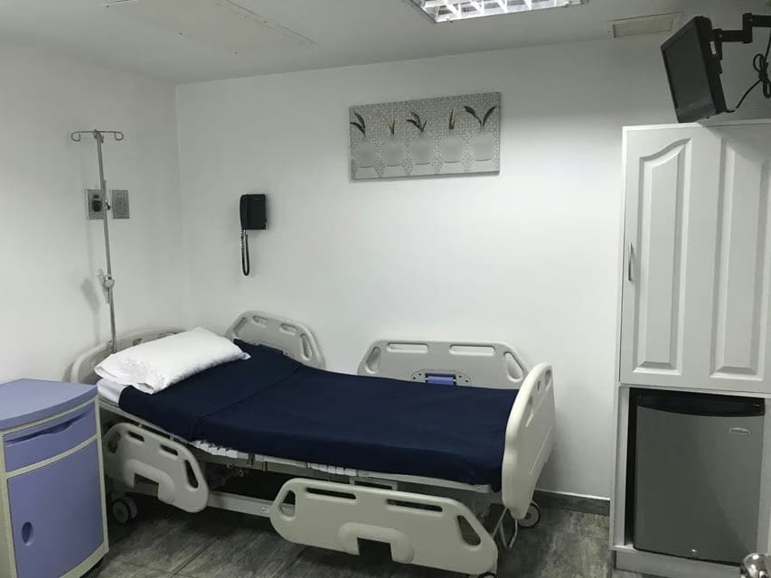Comercial (Local Comercial) en Venta en La Campiña, Distrito Metropolitano - 28