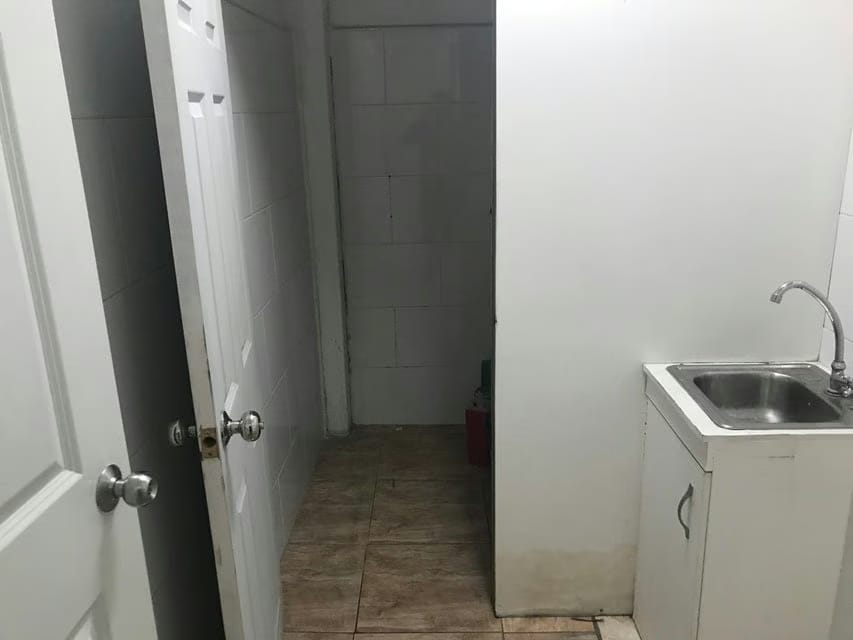 Comercial (Local Comercial) en Venta en La Campiña, Distrito Metropolitano - 31