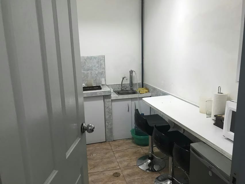 Comercial (Local Comercial) en Venta en La Campiña, Distrito Metropolitano - 33