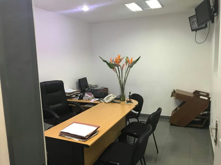 Comercial (Local Comercial) en Venta en La Campiña, Distrito Metropolitano - 8