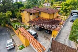 Casa (Multipes Niveles) en Venta en Los Geranios, Distrito Metropolitano