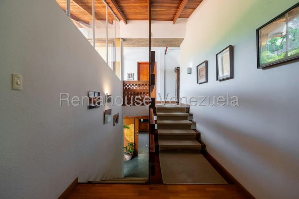Casa (Multipes Niveles) en Venta en Los Geranios, Distrito Metropolitano - 20