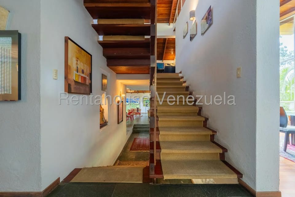 Casa (Multipes Niveles) en Venta en Los Geranios, Distrito Metropolitano - 21