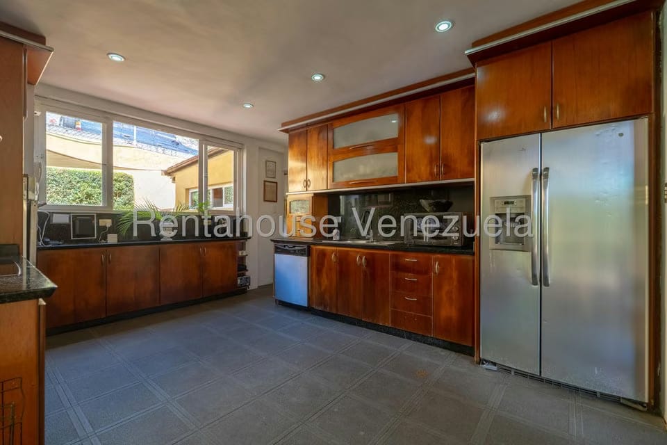 Casa (Multipes Niveles) en Venta en Los Geranios, Distrito Metropolitano - 26