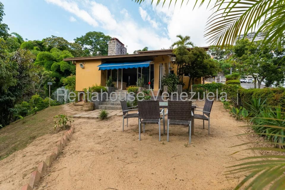Casa (Multipes Niveles) en Venta en Los Geranios, Distrito Metropolitano - 49