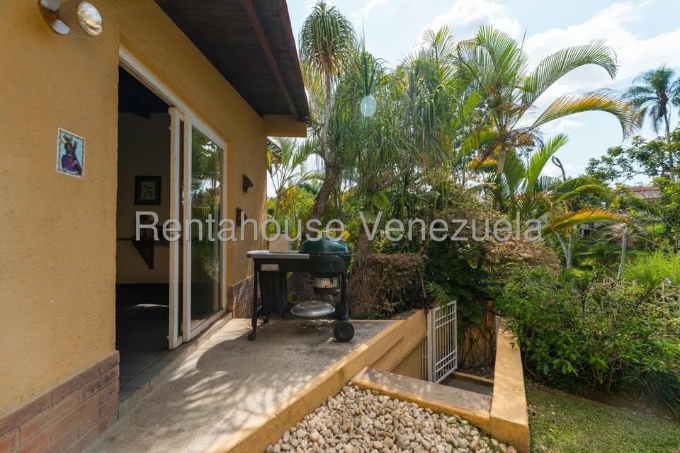 Casa (Multipes Niveles) en Venta en Los Geranios, Distrito Metropolitano - 57