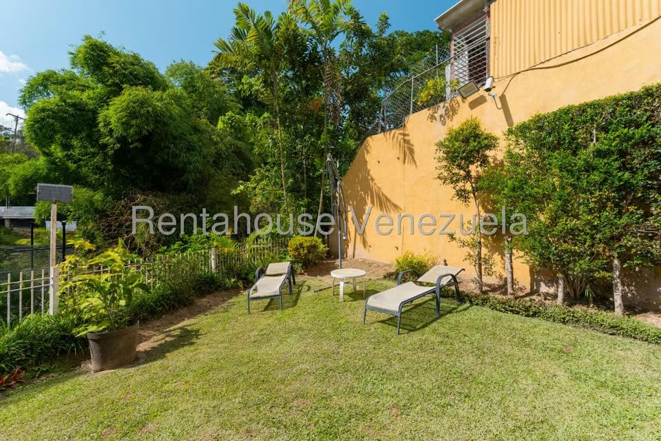 Casa (Multipes Niveles) en Venta en Los Geranios, Distrito Metropolitano - 58