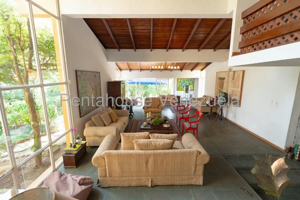 Casa (Multipes Niveles) en Venta en Los Geranios, Distrito Metropolitano - 7