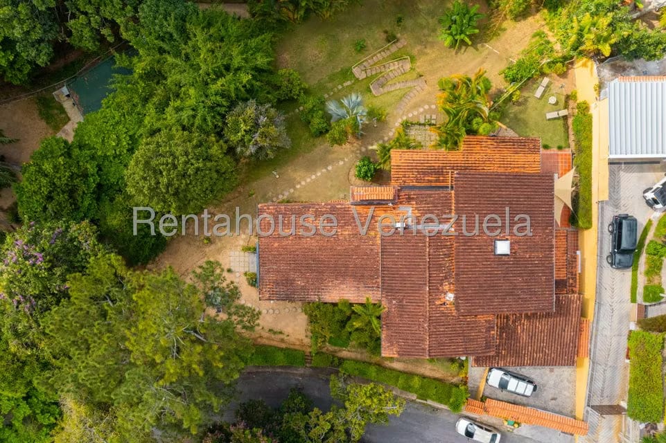 Casa (Multipes Niveles) en Venta en Los Geranios, Distrito Metropolitano - 63