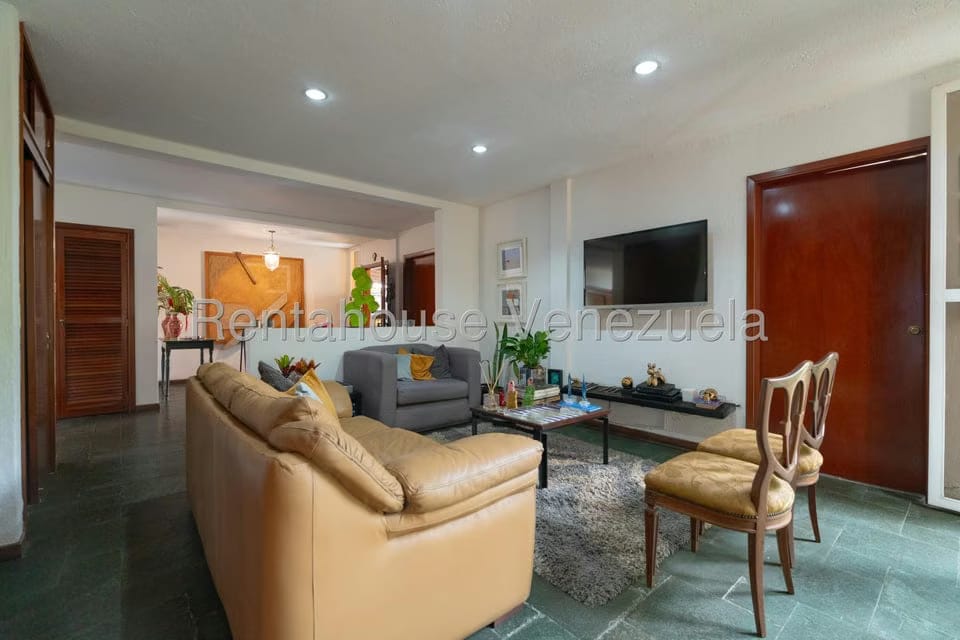 Casa (Multipes Niveles) en Venta en Los Geranios, Distrito Metropolitano - 8