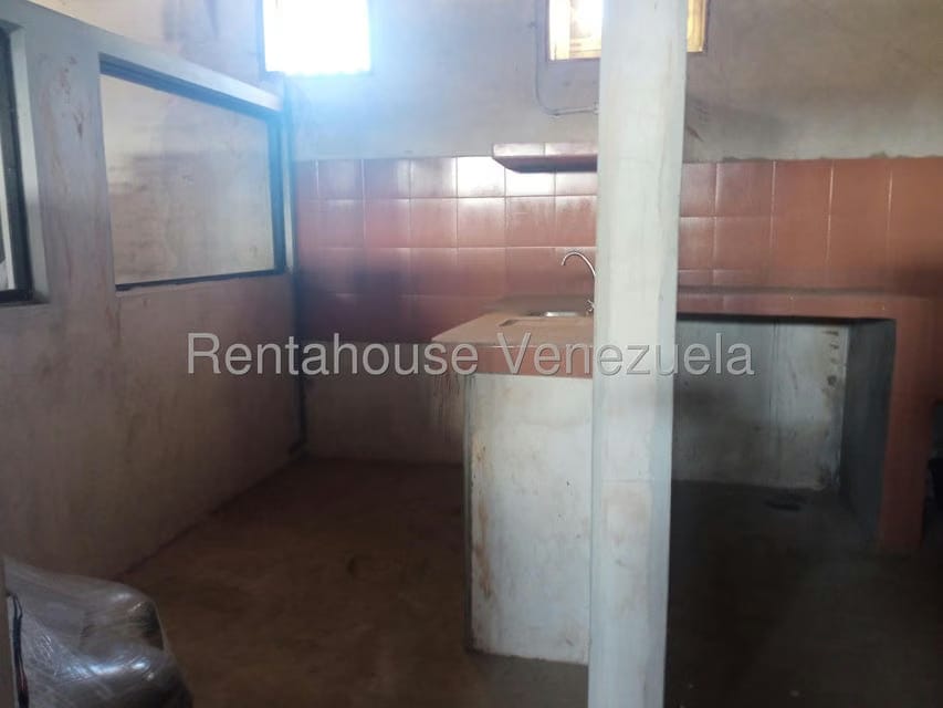 Comercial (Local Comercial) en Venta en Amparo, Zulia - 15