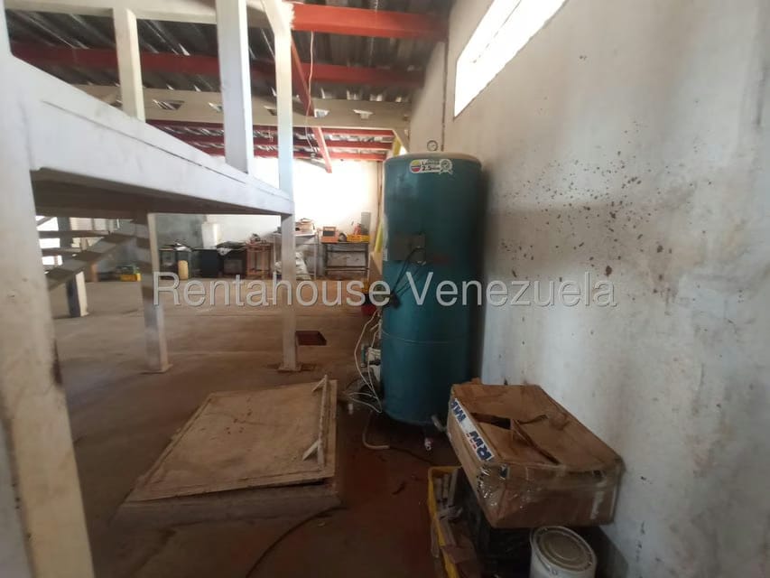 Comercial (Local Comercial) en Venta en Amparo, Zulia - 16