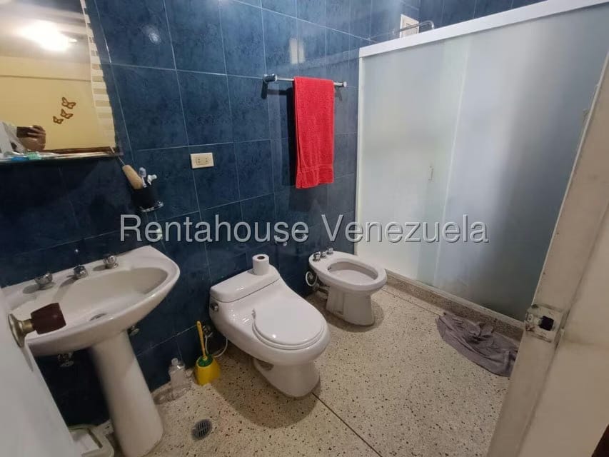 Apartamento (1 Nivel) en Alquiler en Prebo I, Carabobo - 14