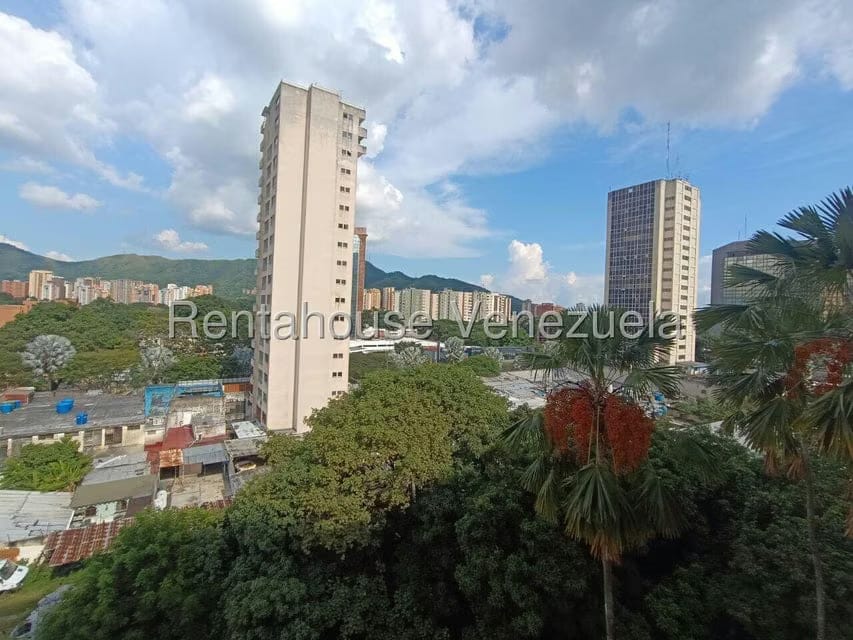 Apartamento (1 Nivel) en Alquiler en Prebo I, Carabobo - 23