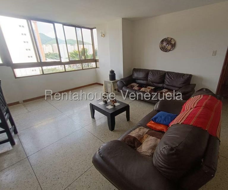 Apartamento (1 Nivel) en Alquiler en Prebo I, Carabobo - 4