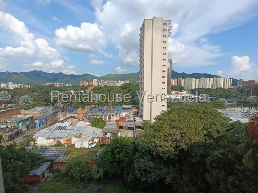 Apartamento (1 Nivel) en Alquiler en Prebo I, Carabobo - 6