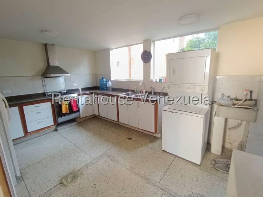 Apartamento (1 Nivel) en Alquiler en Prebo I, Carabobo - 8