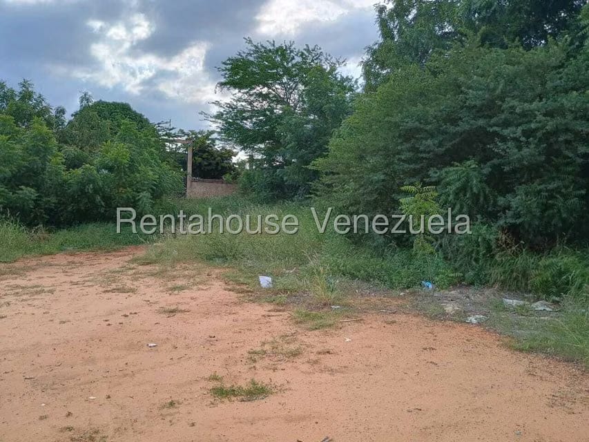 Terreno (Comercial) en Venta en El Bajo, Zulia - 4