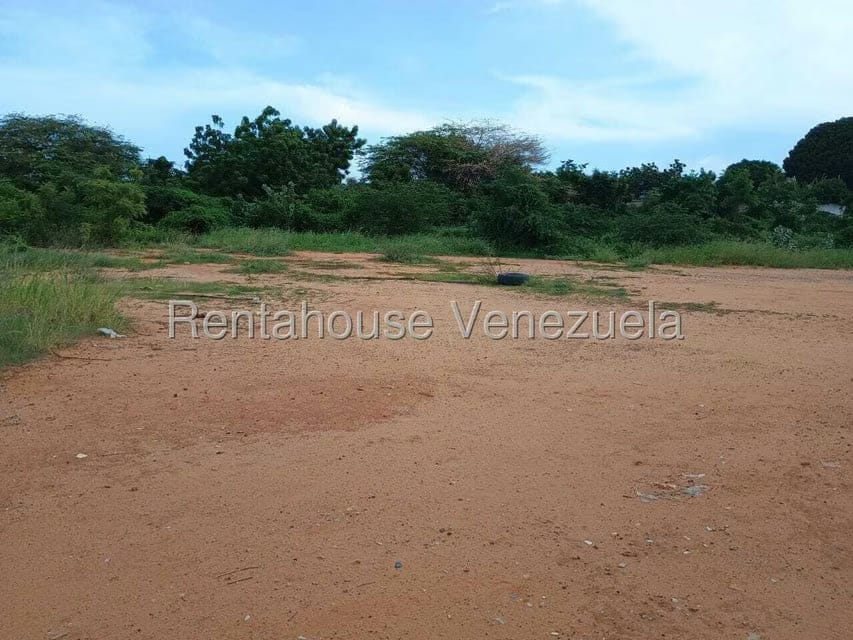 Terreno (Comercial) en Venta en El Bajo, Zulia - 5