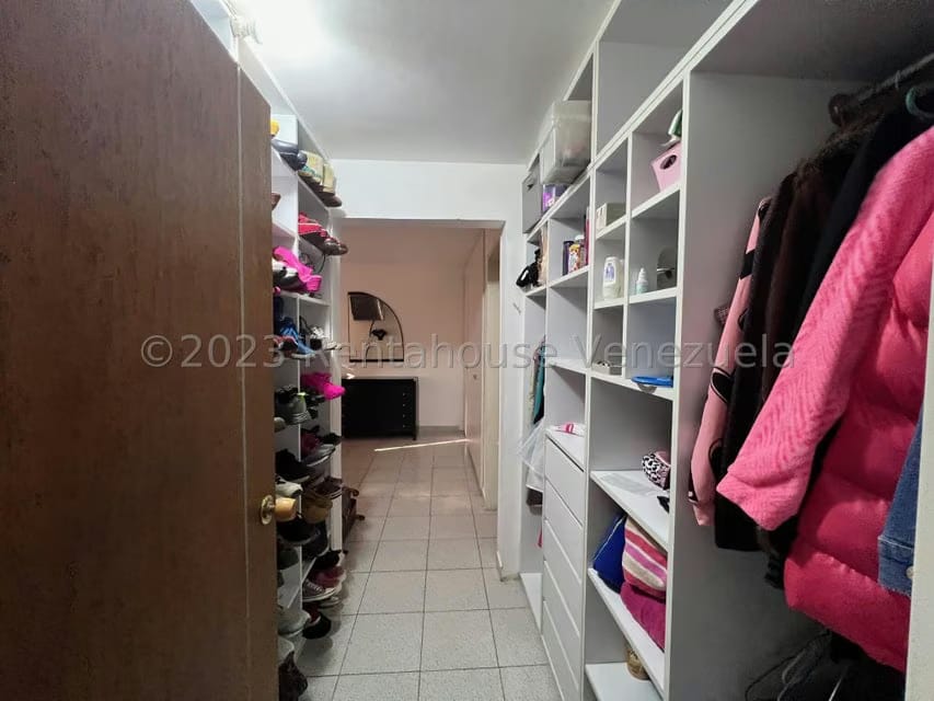 Apartamento (1 Nivel) en Venta en Colinas de La Tahona, Distrito Metropolitano - 25