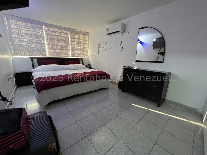 Apartamento (1 Nivel) en Venta en Colinas de La Tahona, Distrito Metropolitano - 26